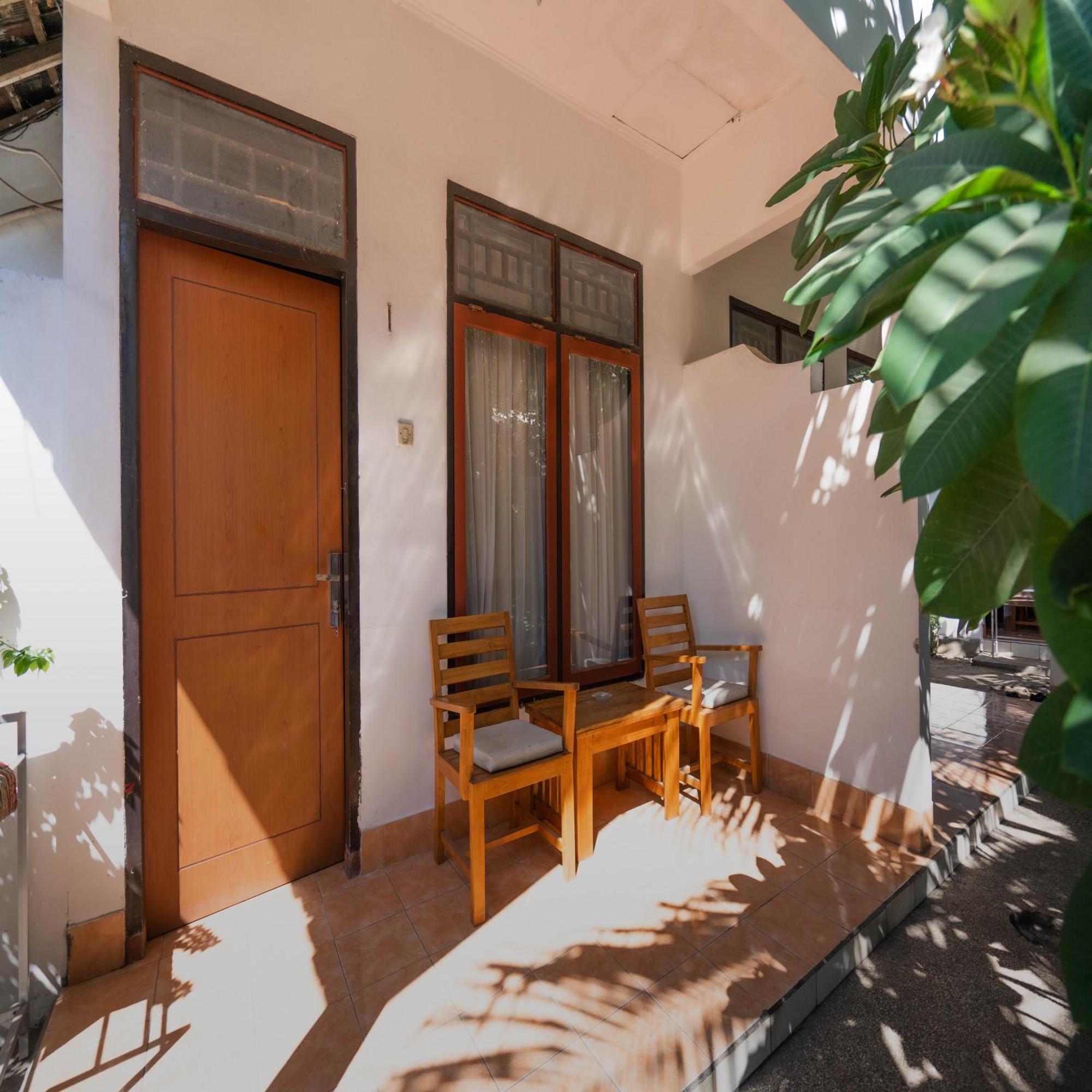 Reddoorz At Ocean 2 Gili Trawangan Hotel Buitenkant foto