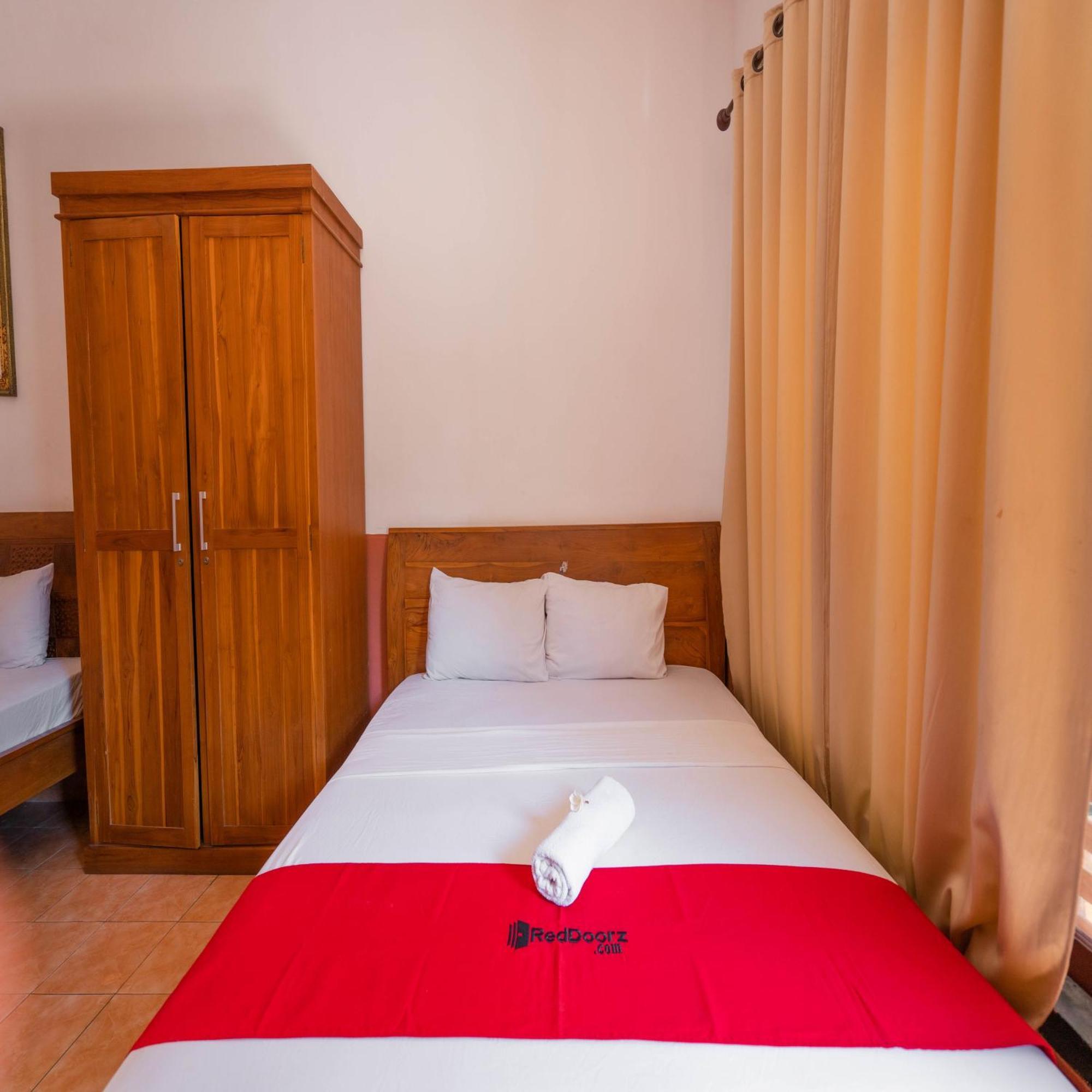 Reddoorz At Ocean 2 Gili Trawangan Hotel Buitenkant foto