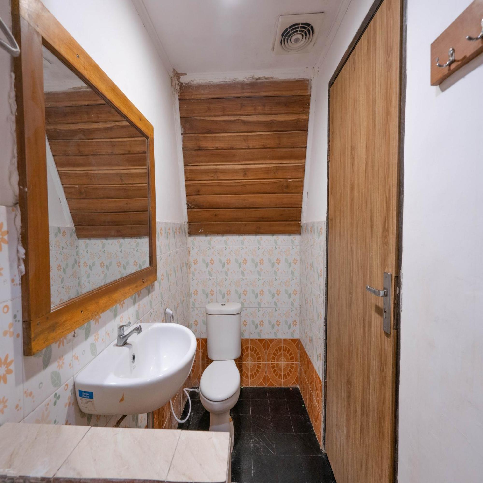 Reddoorz At Ocean 2 Gili Trawangan Hotel Buitenkant foto